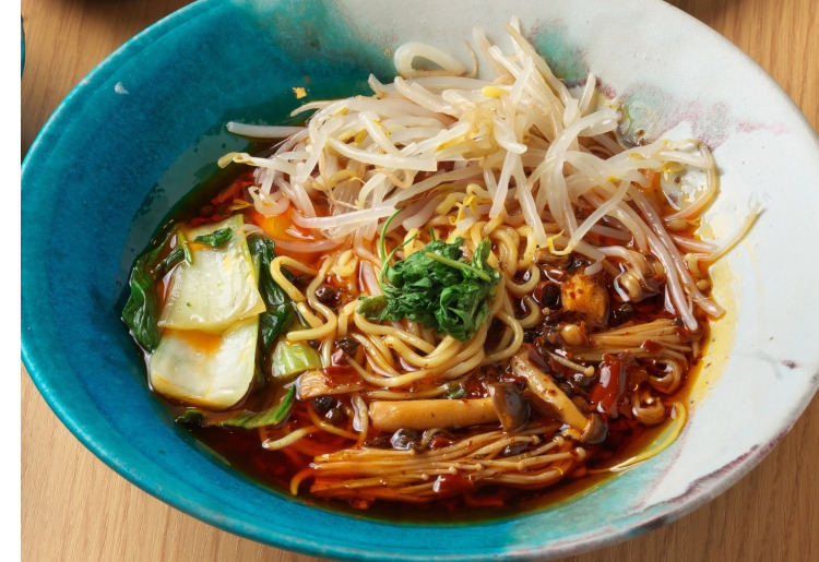 台湾ベジ台湾牛肉湯麺